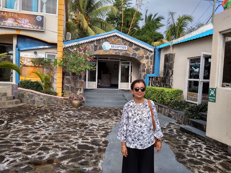 Le Grand Bleu Hotel - Le Grand Bleu Hotel, Coastal Road, Trou-aux-Biches, Mauritius