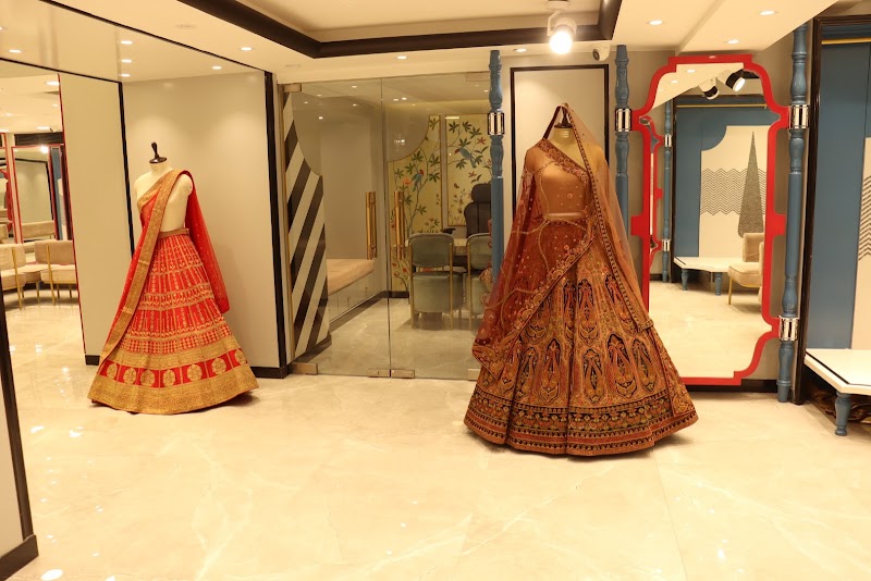 Roop Laxmi - Roop Laxmi 181, Johari Bazar Rd, Bapu Bazar, Pink City, Jaipur, Jaipur Nagar Nigam Area, Rajasthan 302003, India