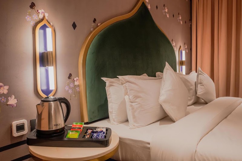 BUR'dera - A Boutique Hotel - BUR'dera - A Boutique Hotel, E-83 West, SL Marg, Near Airport, Lal Bahadur Nagar, Chandrakala Colony, Durgapura, Jaipur, Rajasthan 302018, India