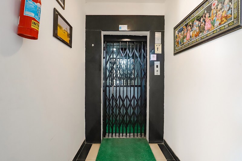 FabHotel SS House - FabHotel SS House, Vidoba Housing Society, Plot No 53, Wardha Rd, Bante Layout, Somalwada, Nagpur, Maharashtra 440025, India
