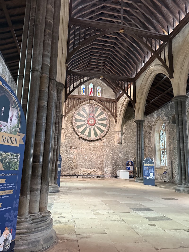 Round Table Museum