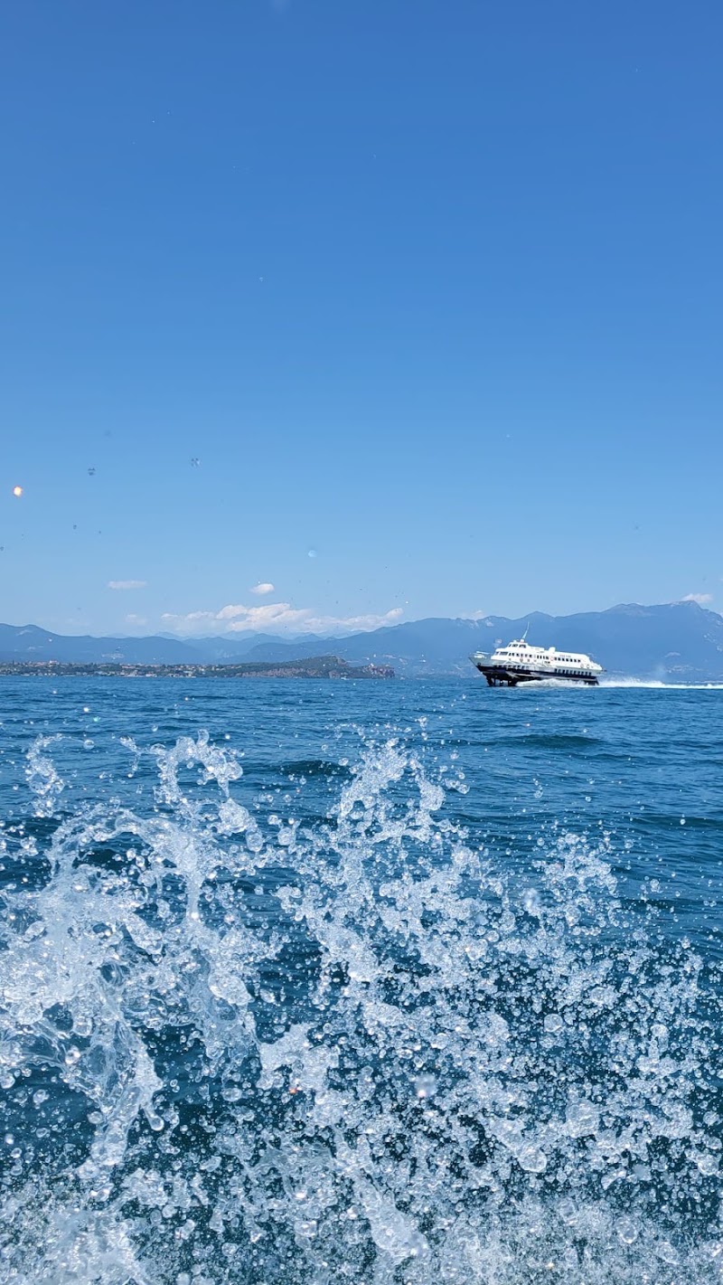 Sirmio Rent Boat - Boat rental in Sirmione - Sirmio Rent Boat - Boat rental in Sirmione Via Sirmioncino, 25019 Sirmione BS, Italy