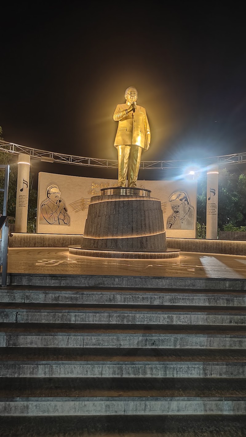SPB Statue