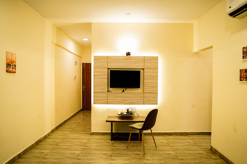 Hotel Golden - I - Hotel Golden - I hotel golden-i, behind D.M plaza bristal, Chhotapara, Janta Colony, Raipur, Chhattisgarh 492001, India