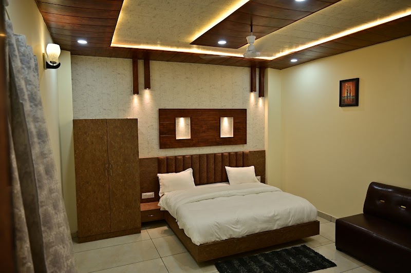 Hotel Raghuveer - Hotel Raghuveer, Satna road, opp. Annapurna Seva hotel, Kashavgarh, Chitrakoot, Madhya Pradesh 485334, India