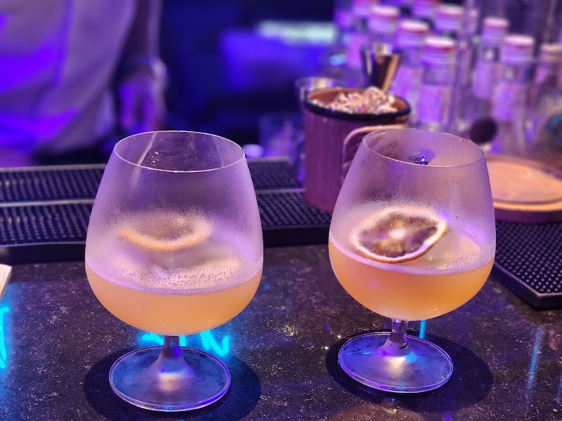 Vue Rooftop Bar - Vue Rooftop Bar 5, 1 Sukhumvit Rd, Khwaeng Khlong Tan, Khet Khlong Toei, Krung Thep Maha Nakhon 10110, Thailand