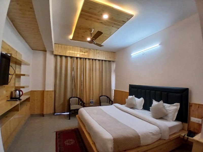 Hotel Cloud Height - Hotel Cloud Height Jogiwara Rd, near ekant lodge, McLeod Ganj, Dharamshala, Himachal Pradesh 176215, India