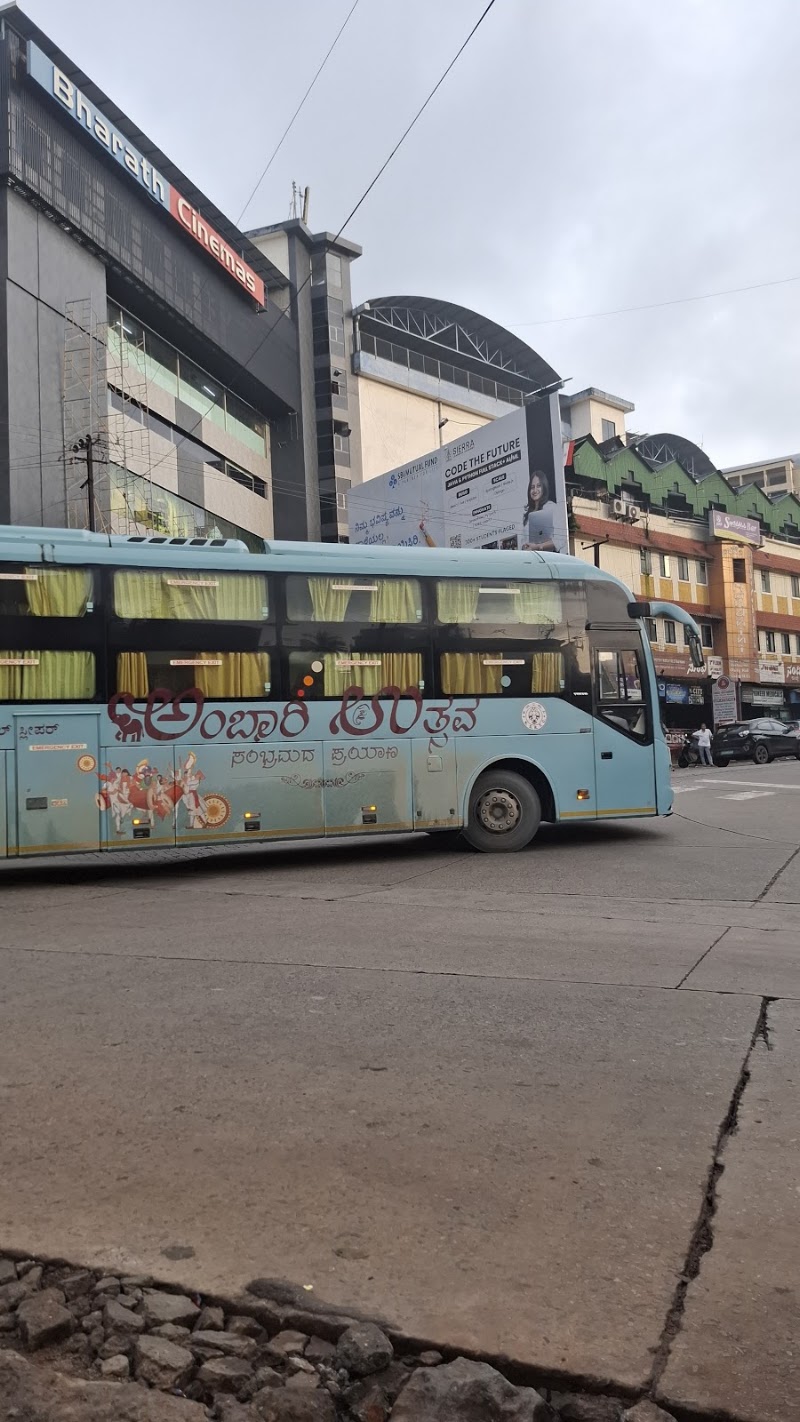 Mangalore Bus Stand KSRTC - Mangalore Bus Stand KSRTC, VRMR+XV2, Lalbagh, Mangaluru, Karnataka 575004, India