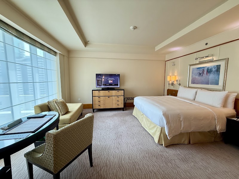 The Ritz-Carlton, Dubai International Financial Centre - The Ritz-Carlton, Dubai International Financial Centre DIFC, off - شارع الشيخ زايد - زعبيل الثانية - DIFC - دبي - United Arab Emirates