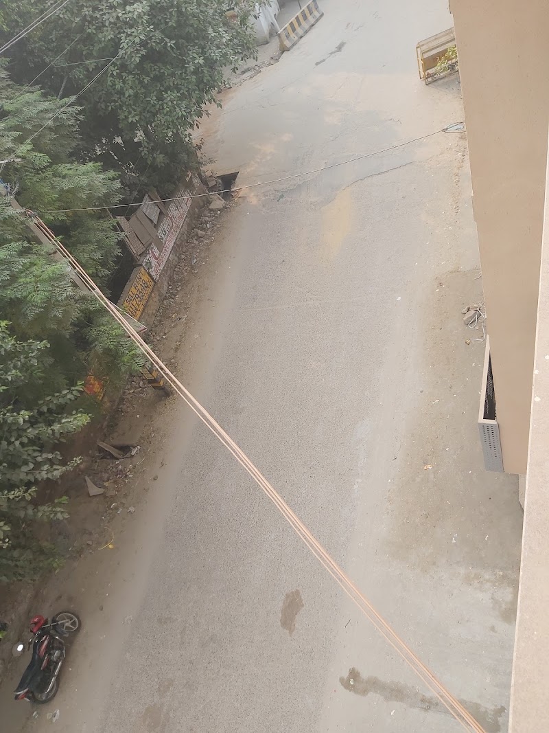 Luxury Greens Apartment - Luxury Greens Apartment, C4QW+5P, Mandi, New Delhi, Delhi 110047, India