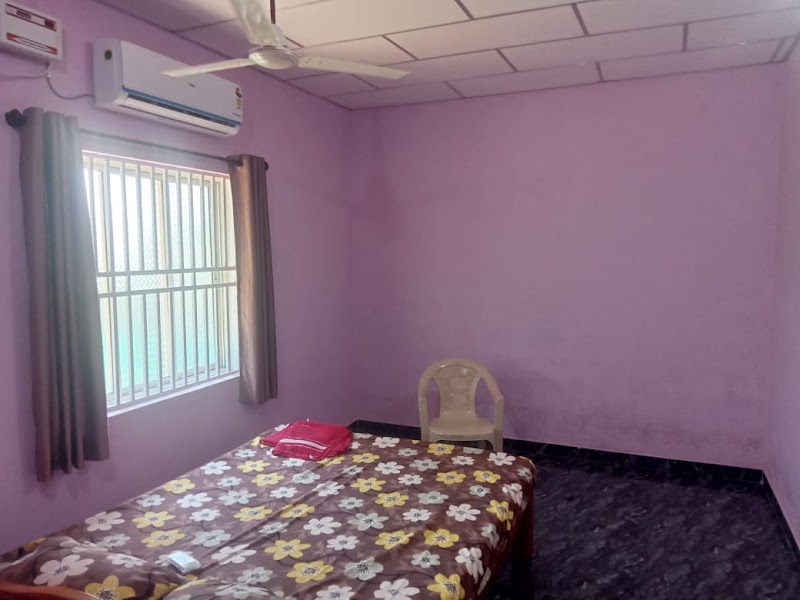 MS HOME STAY - MS HOME STAY M13°21'01.0, N 74°58, 25.3"E, near Sanvi Hollowblock Industries, Kantebettu, Kadthala, Karkala, Karnataka 574108, India