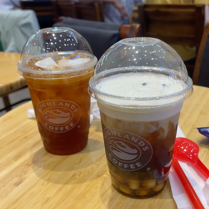 Highlands Coffee Vincom B3 - Highlands Coffee Vincom B3, 70, 72 Lê Thánh Tôn, Sài Gòn, Hồ Chí Minh, Vietnam