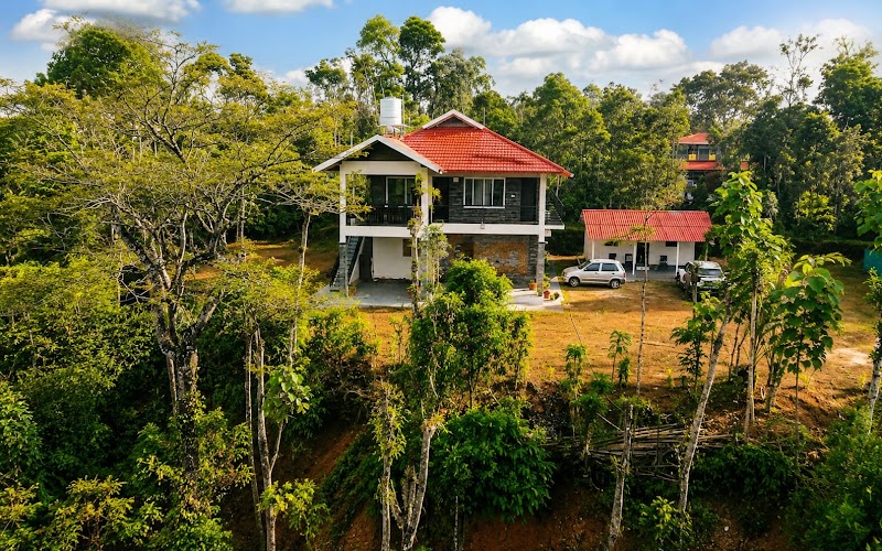 COFFEE HILLS HOMESTAY - COFFEE HILLS HOMESTAY 2jxf+68w, Kanachuru Estate, Karnataka 577132, India
