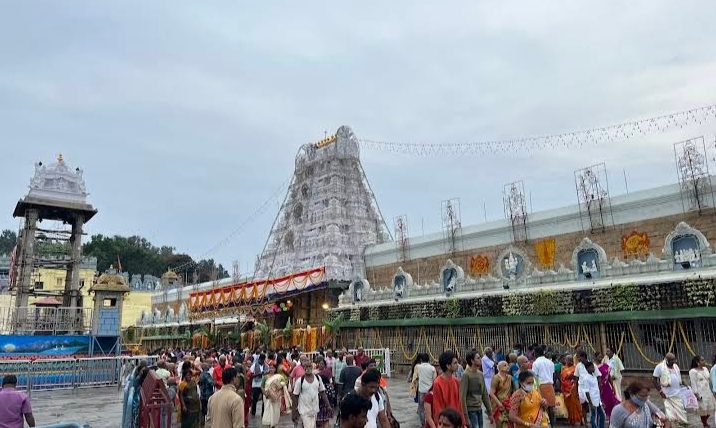 Sri Venkateswara Swamy Temple (Tirumala Tirupati Devasthanams) - Sri Venkateswara Swamy Temple (Tirumala Tirupati Devasthanams) Tirumala, Tirupati Urban, Andhra Pradesh 517504, India