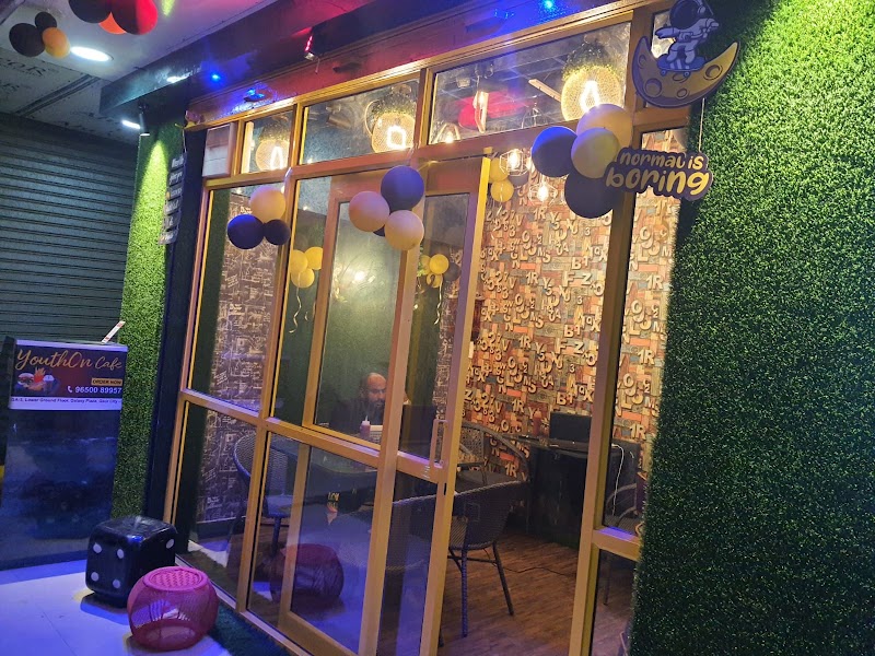 Youthon Cafe