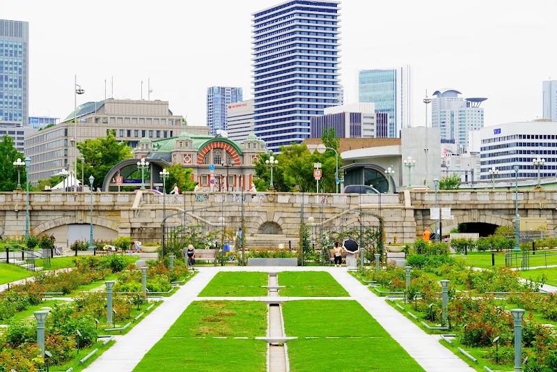 Nakanoshima Park - Nakanoshima Park 1 Chome-1 Nakanoshima, Kita Ward, Osaka, 530-0005, Japan