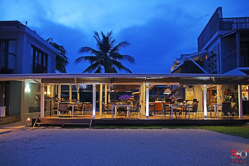 Reef Beach Resort