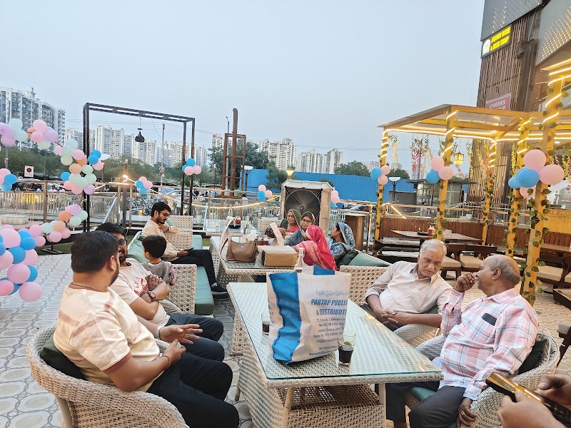 The Irish Green - The Irish Green Street 76, Sector 76 Rd, Amarpali Silicon City, Sector 76, Noida, Uttar Pradesh 201316, India