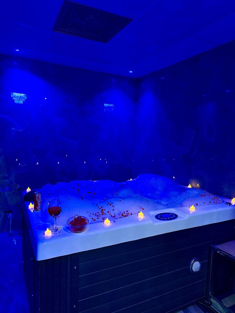 Lara International Spa - Best Spa in Punjagutta - Lara International Spa - Best Spa in Punjagutta NAGARJUNA CO-OPERATIVE HOUSING SOCIETY LTD, shop, 2nd Floor, Goyaz jewellery, 5 & 6, Nagarjuna Cir Rd, above goyaz jewellery, Mothi Nagar, Nagarjuna Hills, Punjagutta, Hyderabad, Telangana 500082, India