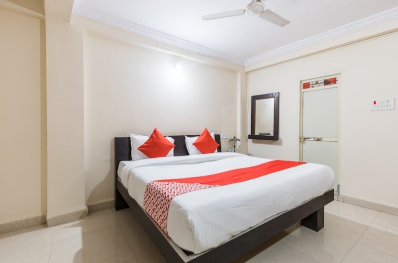 Hotel Mahakal Sagar - Hotel Mahakal Sagar, 12 kahar wadi, Hotel Kaharvadi, Ramghat Marg, opposite Kshipra Dham, Harsiddhi Gate, Ujjain, Madhya Pradesh 456006, India