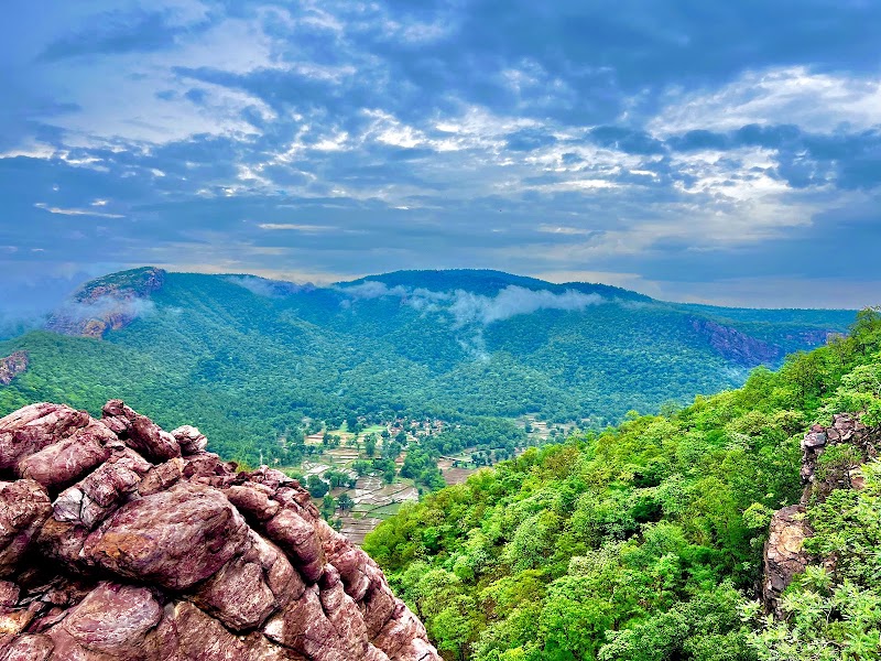 Top Of The Damau Dhara - Top Of The Damau Dhara, 4VR8+874, Salihabhatha, Chhattisgarh 495689, India
