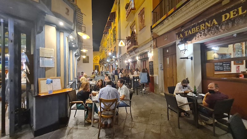Calle Sierpes - Calle Sierpes C. Sierpes, Casco Antiguo, 41004 Sevilla, Spain