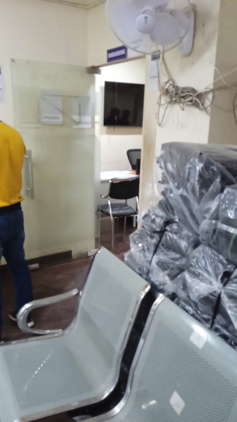 Swiggy Onboarding Centre - Gurgaon - Swiggy Onboarding Centre - Gurgaon First Floor, 64H, Sector 17/18 Dividing Rd, near HIPA, Sarhaul, Sector 18, Gurugram, Haryana 122015, India