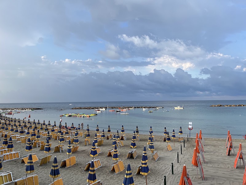 Santa Marinella Beach - Santa Marinella Beach, V. Aurelia, 312A, 00058 Santa Marinella RM, Italy