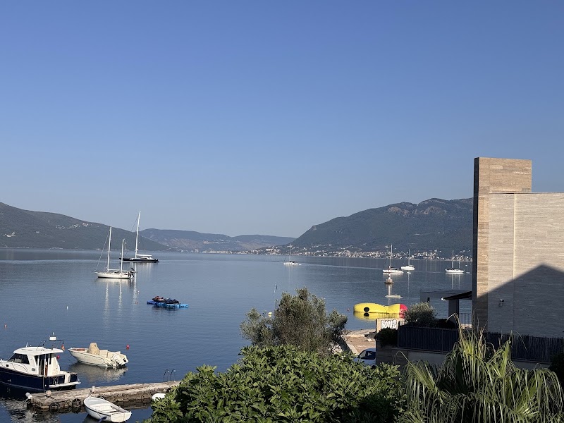 Tivat Beach Apartments - Tivat Beach Apartments, 15/1 Brijeg Gverovića, Tivat 85320, Montenegro
