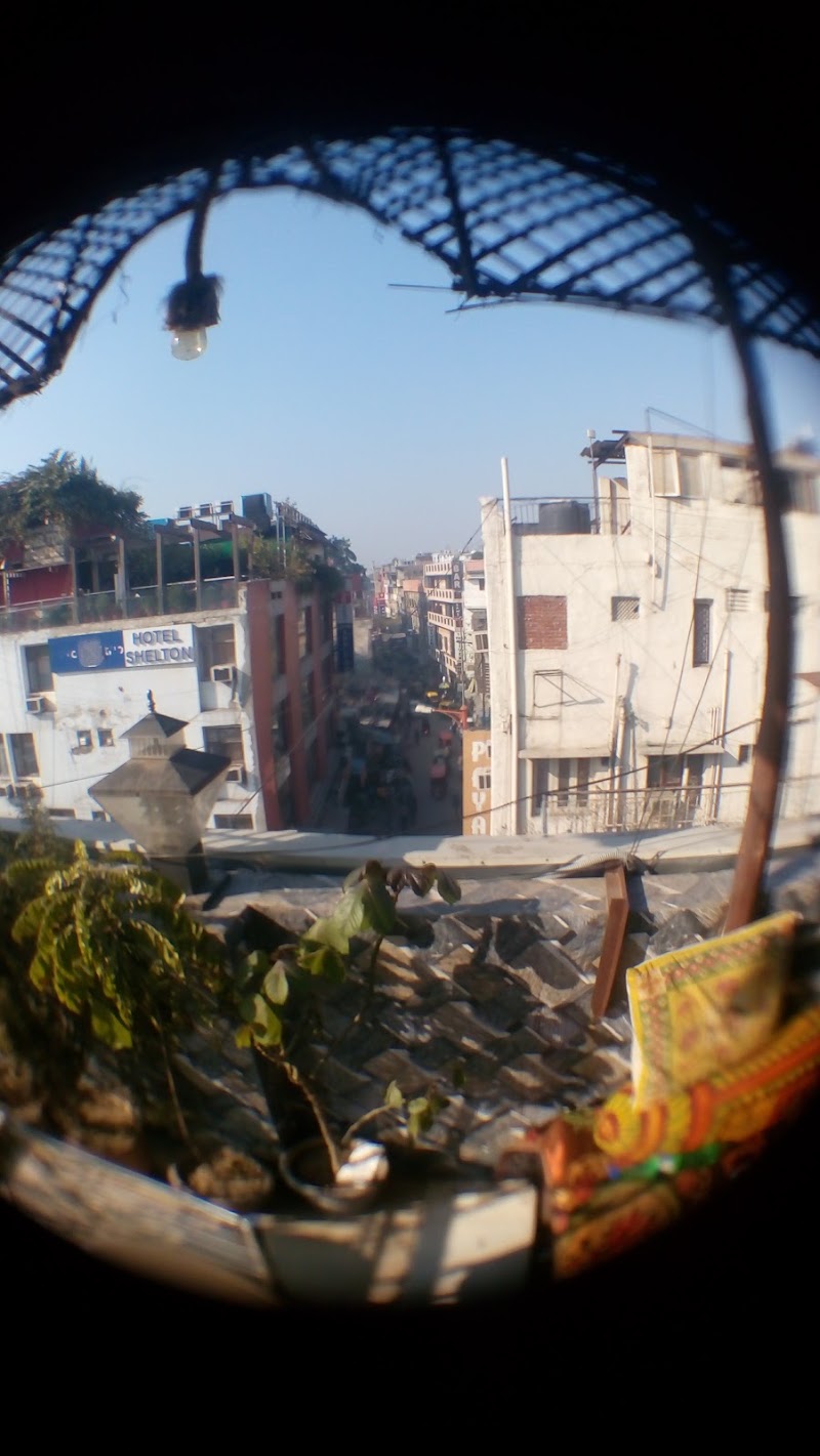 Mahesh Guest House - Mahesh Guest House, Shop No. T-316, General Market, Ramdwara Rd, near Khanna Cinema, Bazar Sangatrashan, Sidarth Basti, Bharat Nagar, Paharganj, New Delhi, Delhi 110055, India