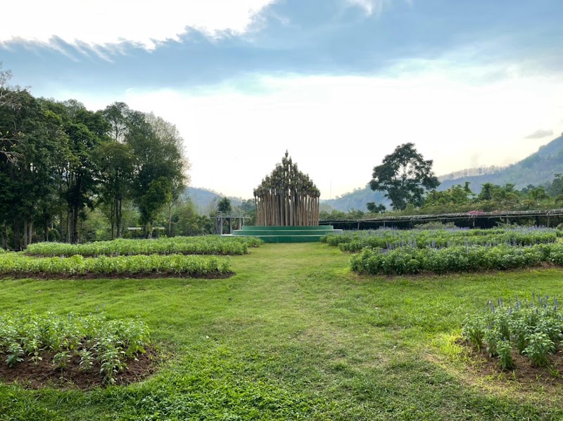 Green Jungle Park - Green Jungle Park, V2FF+FR9, Pak Long, Laos
