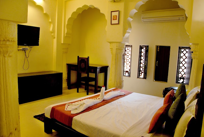 Nirvana Home - Nirvana Home Tija Mata Ka Mandir, Ghash Mandi, Kandoi Bazar Rd, Katala, Jodhpur, Rajasthan 342001, India