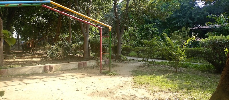 Sector 40 Park - Sector 40 Park C3X5+W2X, Market Rd, Urban Estate, Sector 40, Gurugram, Haryana 122003, India