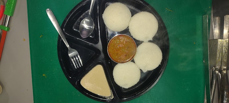S Cafe - S Cafe, near Sparsh Child Care Clinic, Sarvodaya Nagar, Mohba Bazar, Raipur, Chhattisgarh 492001, India