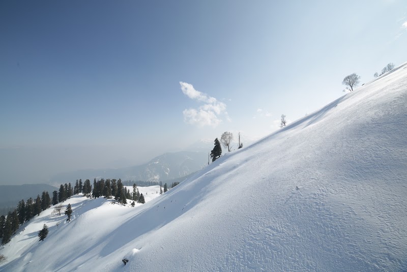 Gulmarg Gondola - Gulmarg Gondola Alambal Road, Gulmarg, Forest Block, 193403