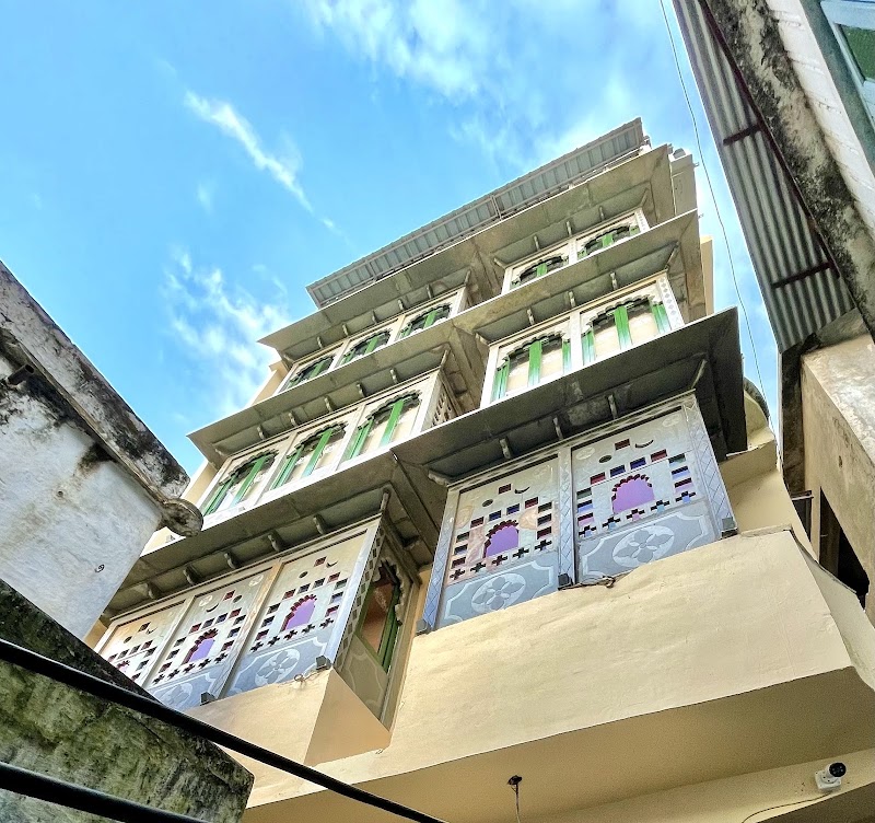 Sheeshmahal By Oladar