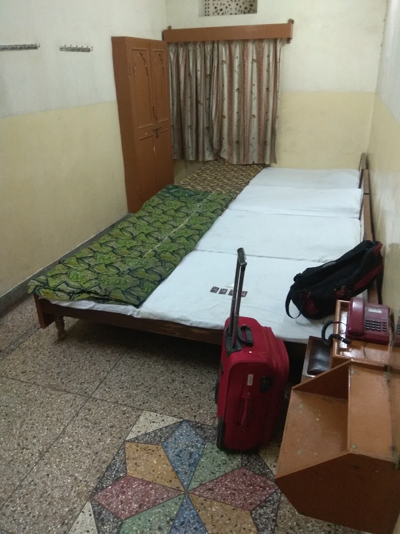 Hotel Sikar - Hotel Sikar Hans Marg, Hans Marg, Sansar Chand Road, Jaipur, Sakat Hotel, A, Sansar Chandra Road, 183, Jalupura, Jaipur, Rajasthan 302001, India