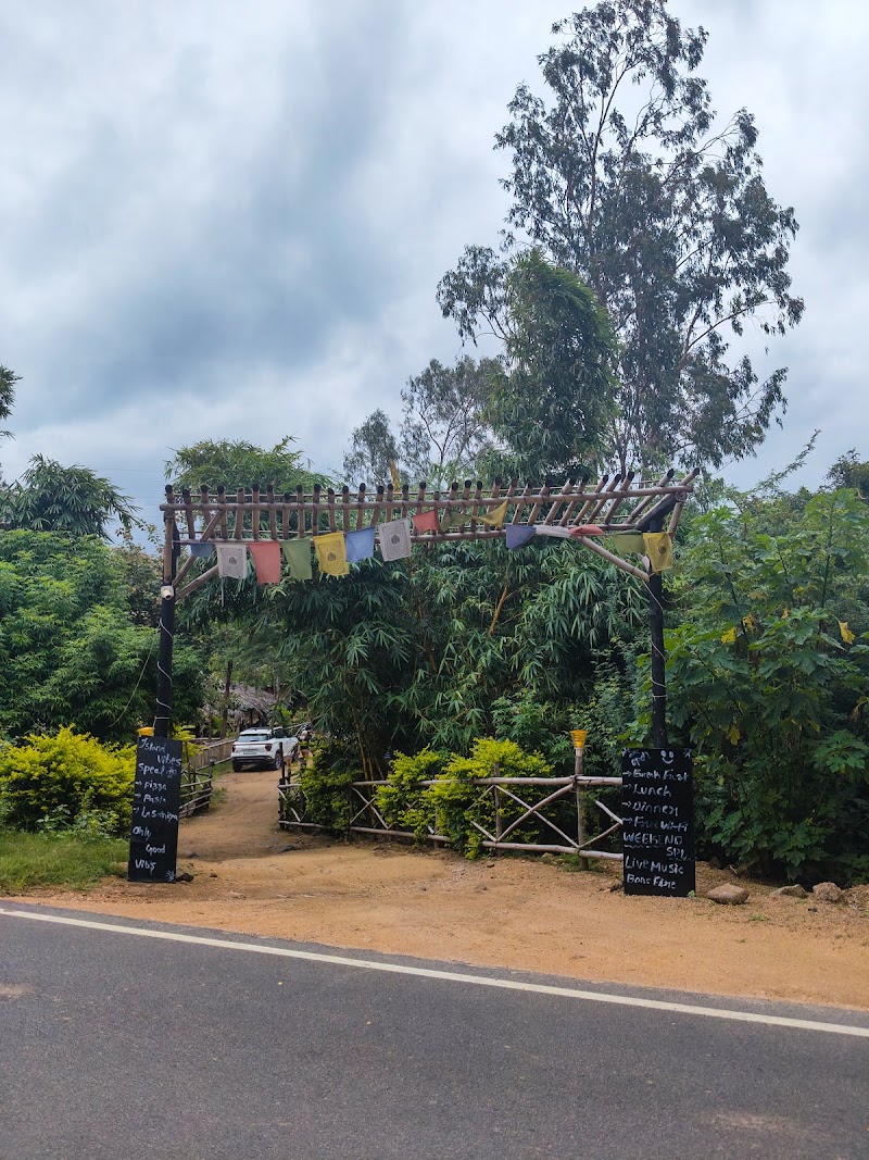 Island Vibes Hampi - Island Vibes Hampi Wine Shop Rd, Sanapur, Karnataka 583234, India
