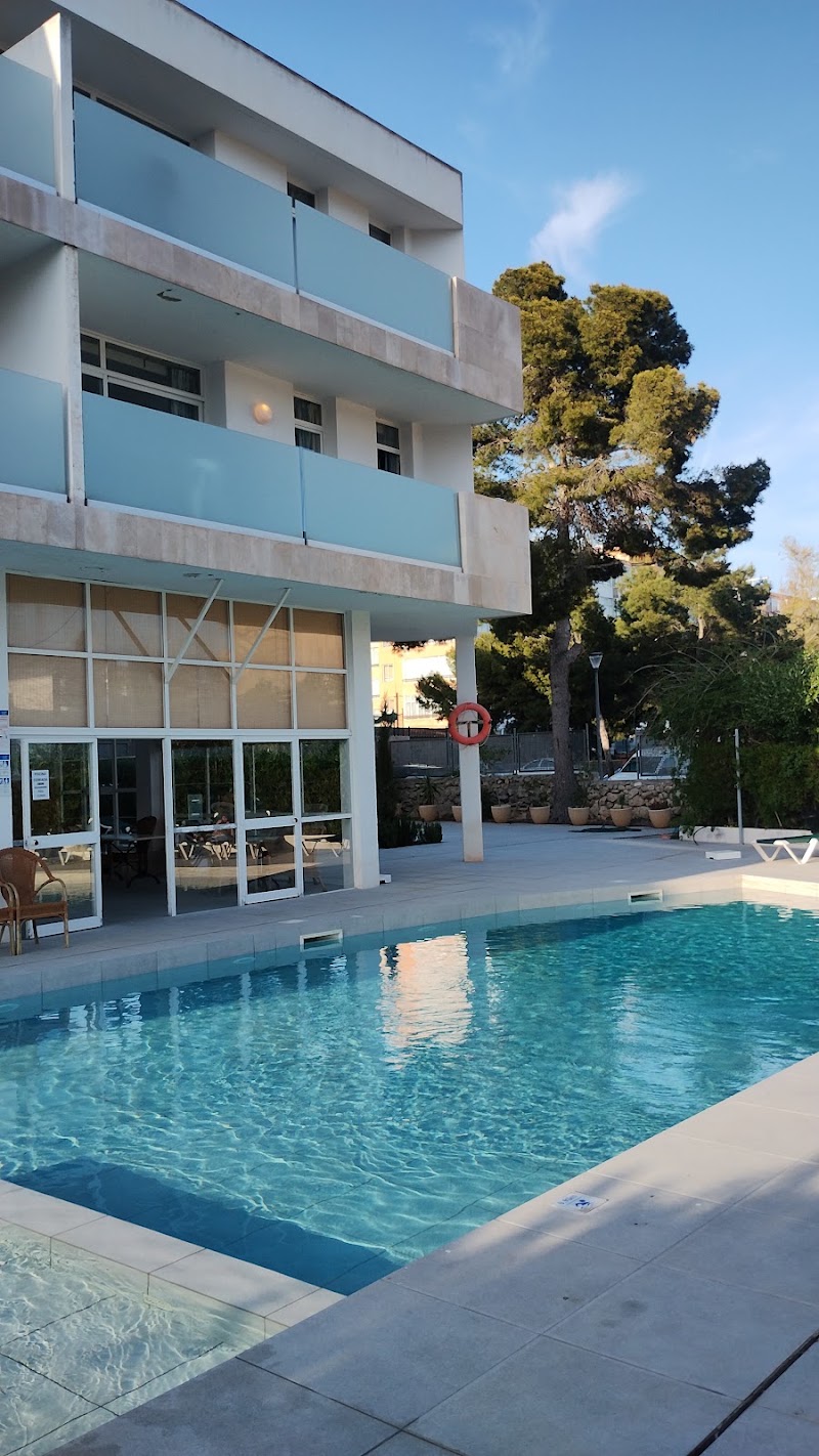 Martha´s Apartamentos - Martha´s Apartamentos Carrer Jardiel Poncela, 1, 07181 Palmanova, Illes Balears, Spain