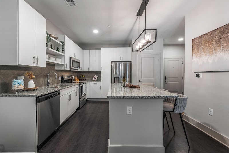 Capital Collective Luxury Apartments - Capital Collective Luxury Apartments, 401 E Oglethorpe Ave, Savannah, GA 31401, USA