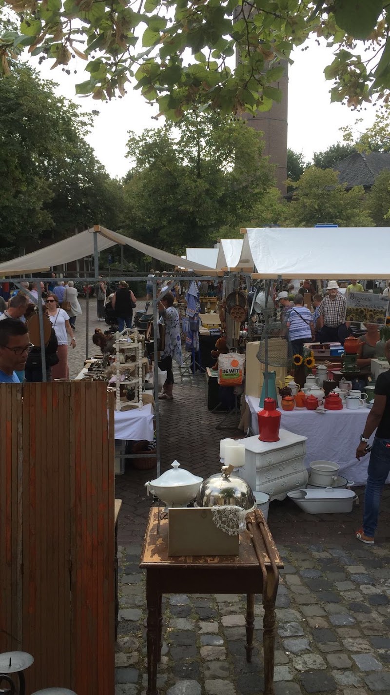 Brocante markt Heusden - Brocante markt Heusden, Burchtplein, 5256 EM Heusden, Netherlands