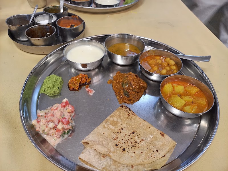Rasoi Dining Hall - Rasoi Dining Hall Lakshmi - Madhaw Apartments, 324, Namdeo Raut Path, Shaniwar Peth, Pune, Maharashtra 411030, India