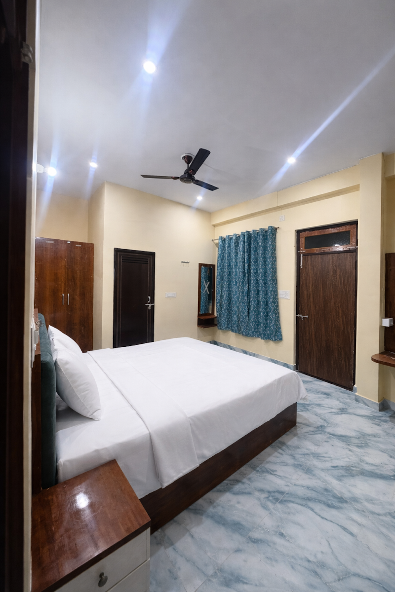 Kashi Raj Homestay - Kashi Raj Homestay, opposite to hotel costa rivera, Pishach Mochan, Lahurabir, Chetganj, Varanasi, Uttar Pradesh 221010, India