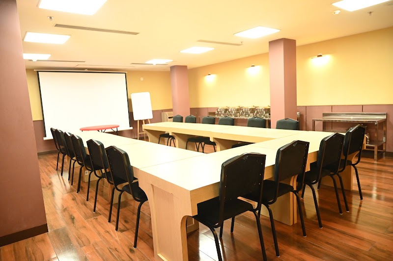 Shakti Heritage Inn - Shakti Heritage Inn Plot No.2, near Nidan Diagnostic, Bapuji Nagar, Bhubaneswar, Odisha 751009, India