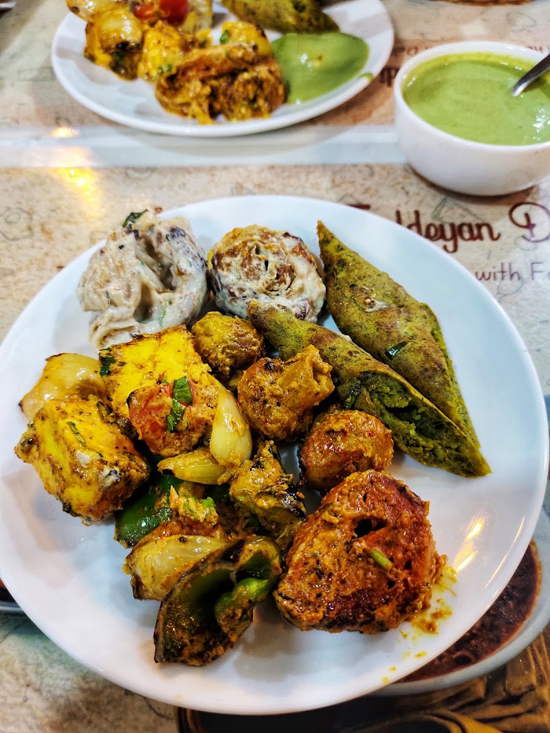 𝗛𝗮𝗻𝗱𝗶 𝗖𝗵𝗵𝗮𝗱𝗲𝘆𝗮𝗻 𝗗𝗶 -Best Restaurant in Vapi |North Indian Restaurant |Family Restaurant in Vapi - 𝗛𝗮𝗻𝗱𝗶 𝗖𝗵𝗵𝗮𝗱𝗲𝘆𝗮𝗻 𝗗𝗶 -Best Restaurant in Vapi |North Indian Restaurant |Family Restaurant in Vapi, Shop No. 108/109, Fortune Square, 2, road, above TBZ Jewellers, Chala, Daman, Vapi, Gujarat 396191, India