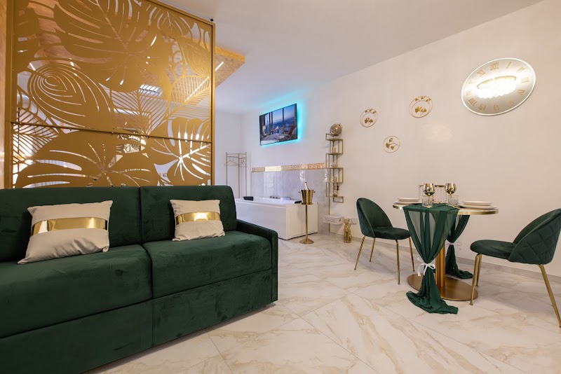 FASHION APARTMENT GOLD Bologna - FASHION APARTMENT GOLD Bologna, Via S. Donato, 51H, 40127 Bologna BO, Italy