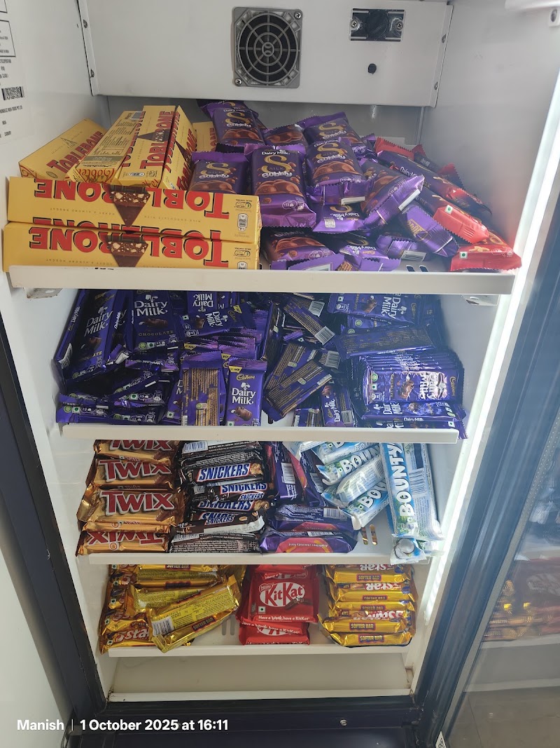 Uphaar Sweets & Banquets Restaurant - Uphaar Sweets & Banquets Restaurant Chauma Rd, Ward 30, Block A, Rajendra Park, Sector 105, Gurugram, Haryana 122006, India