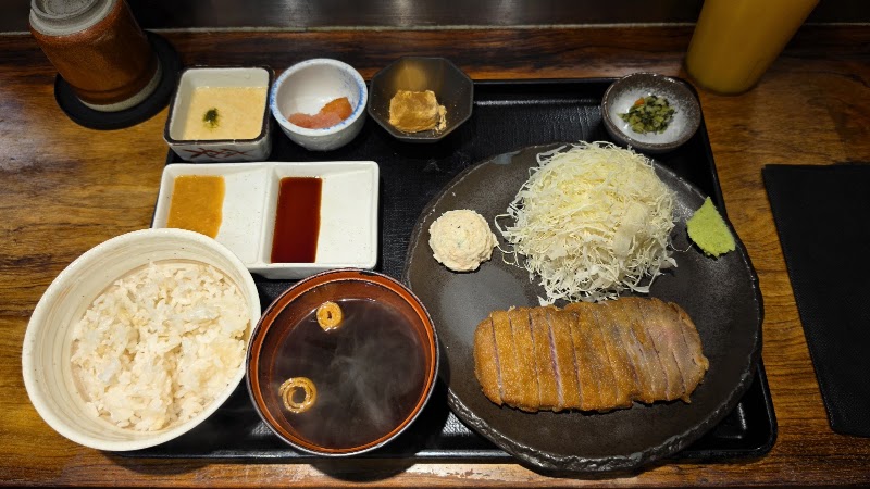 Gyukatsu Motomura Shinjuku South Exit Branch - Gyukatsu Motomura Shinjuku South Exit Branch Japan, 〒160-0022 Tokyo, Shinjuku City, Shinjuku, 3-chōme−32−１ モトビル B1F