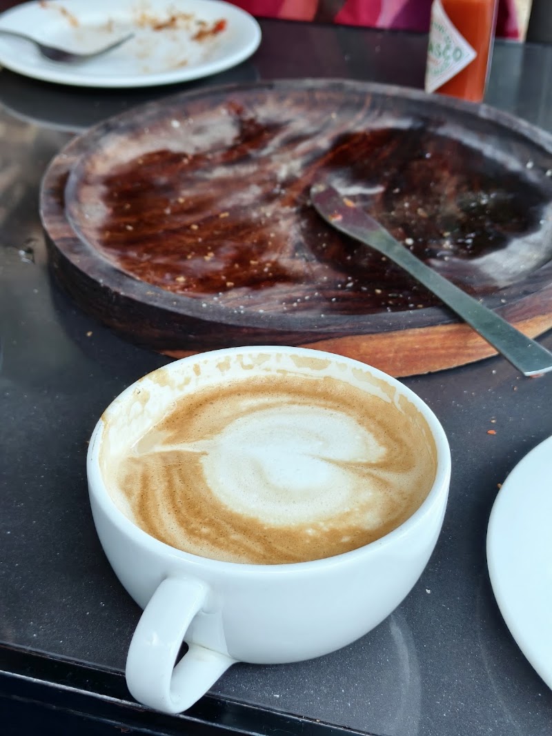 Dochi - Village Pizzeria & Coffee House - Kasauli - Dochi - Village Pizzeria & Coffee House - Kasauli 500 meters before Glenview hotel, Pizzeria & coffee house, Two shops, Dochi, Kasauli, Himachal Pradesh 173204, India