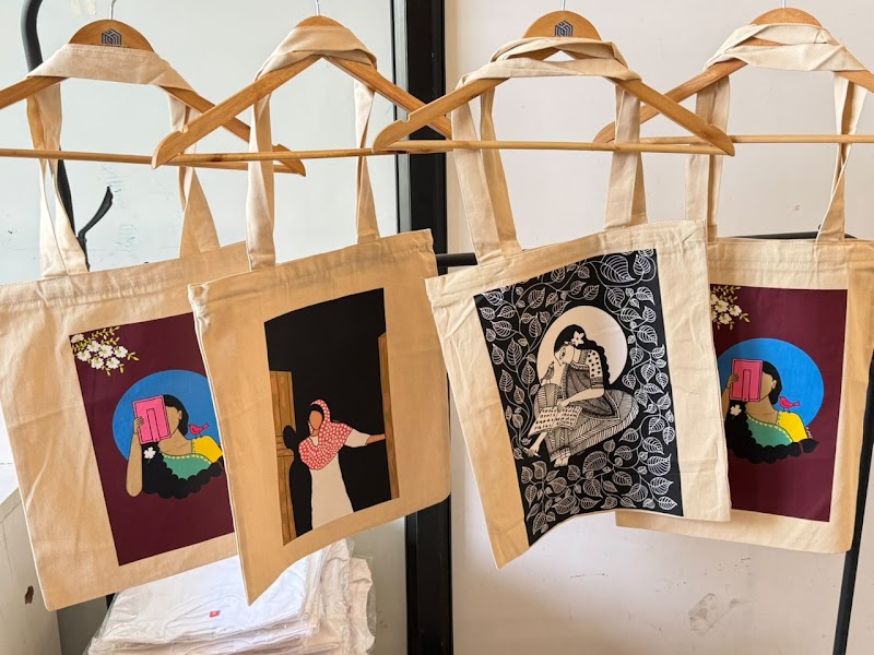 Squareknot - custom tshirt printing - Squareknot - custom tshirt printing 3rd Floor, Plot no B 31, Udyog Vihar Phase V Rd, Udyog Vihar 3, Udyog Vihar, Sector 19, Gurugram, Haryana 122015, India